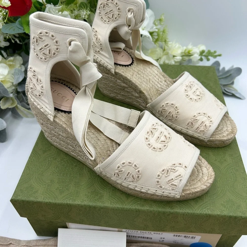 Gucci elegant espadrilles